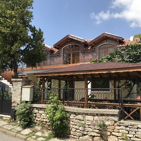 Guest House Yoanna Балчик Екстер'єр фото