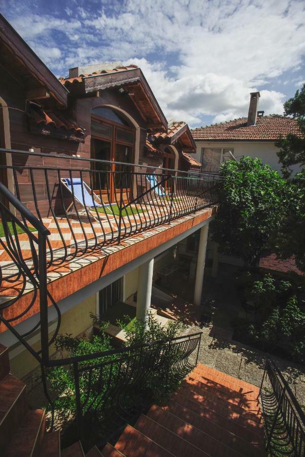 Guest House Yoanna Балчик Екстер'єр фото