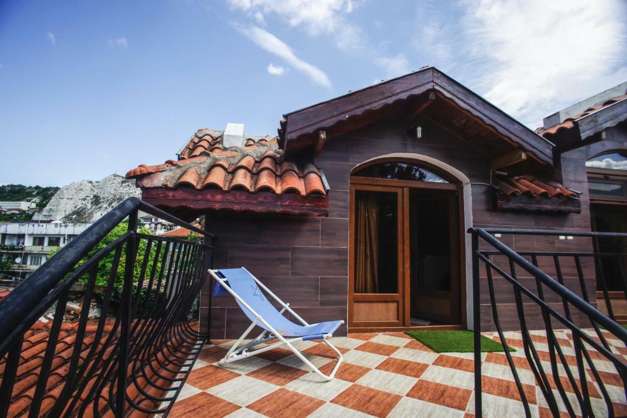 Guest House Yoanna Балчик Екстер'єр фото